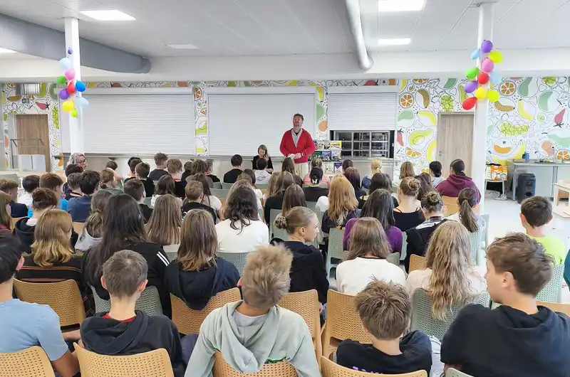 Beseda se spisovatelkou Michaelou Fišarovou 