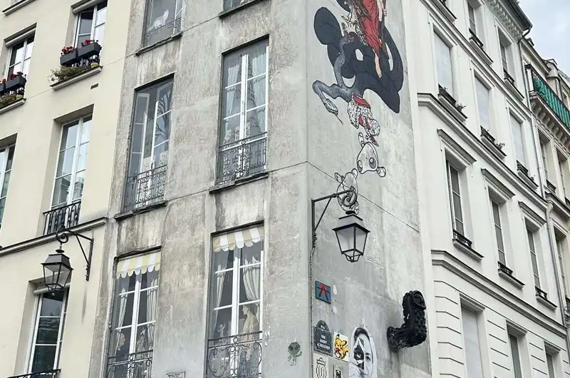 Paříž