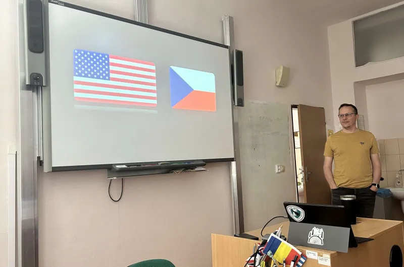 Deváťáci objevovali Ameriku i život na trailu