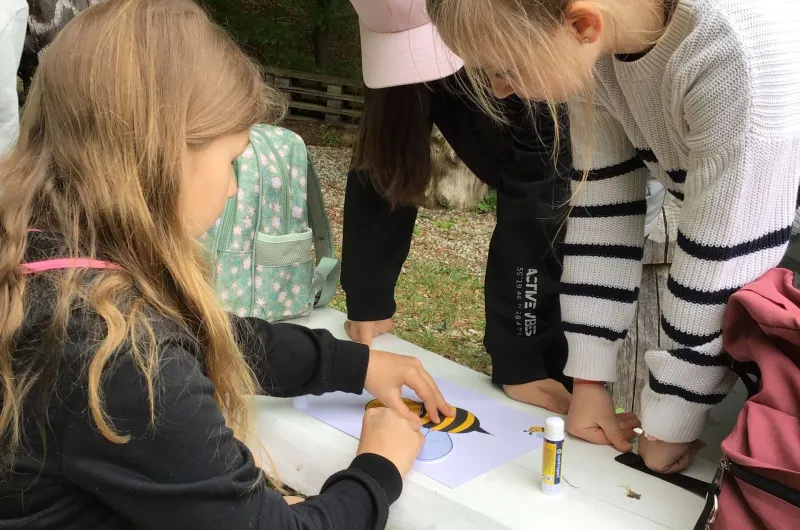 Návštěva včelnice na Slovensku – projekt Trojmezí 