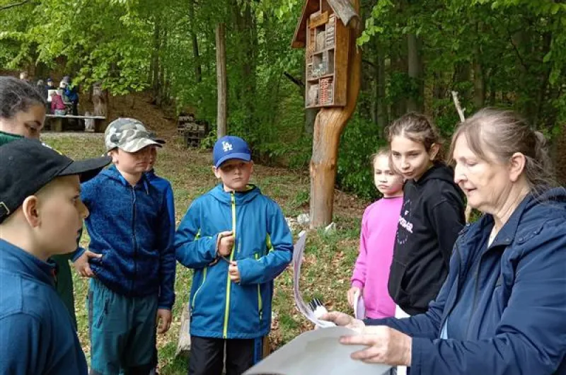 Návštěva včelnice na Slovensku – projekt Trojmezí 