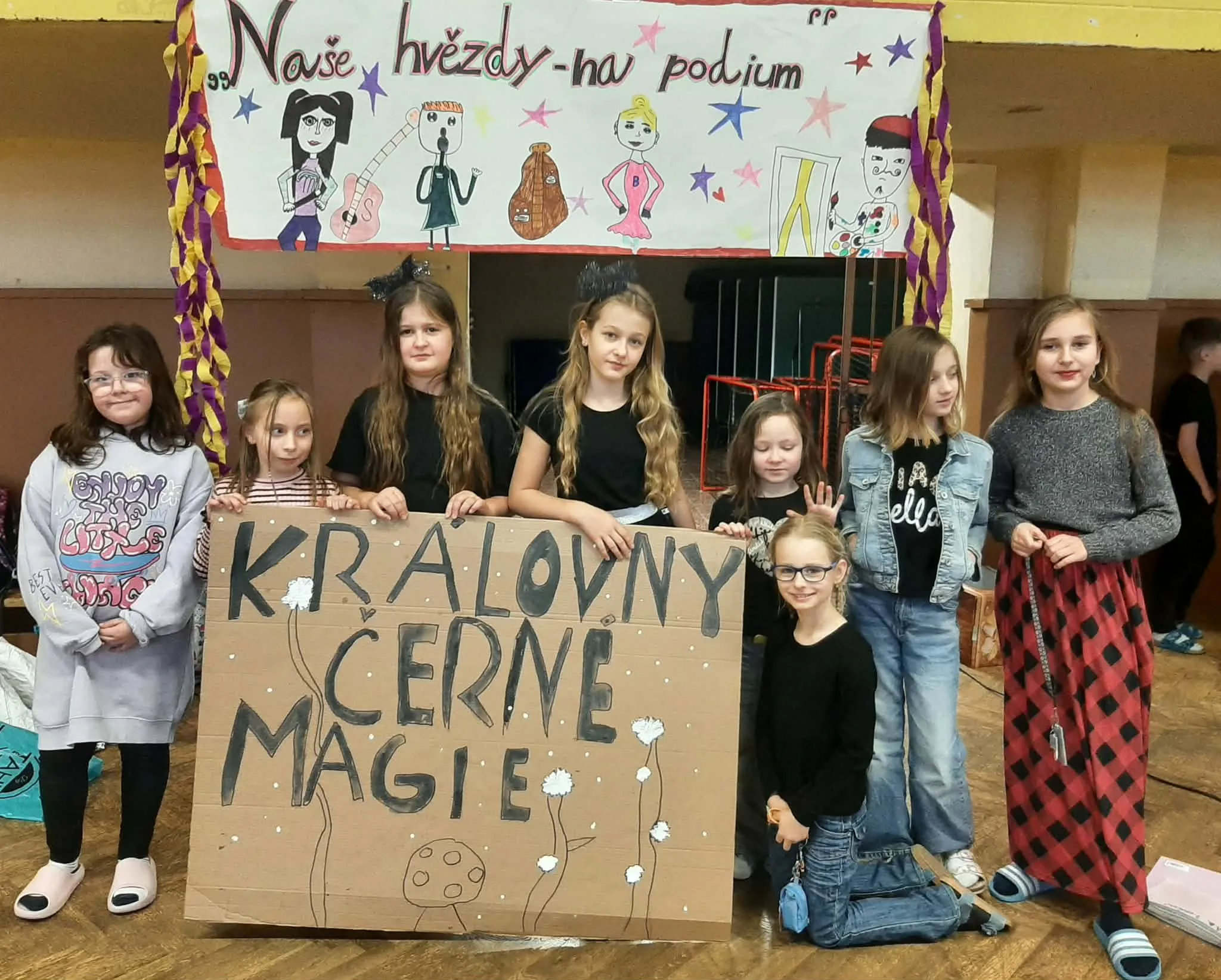 Naše hvězdy na podiu.